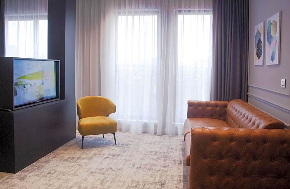 H41 Luxury Suites