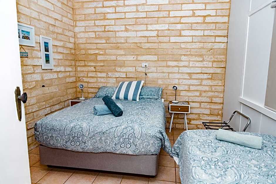 Dongara Hotel Motel