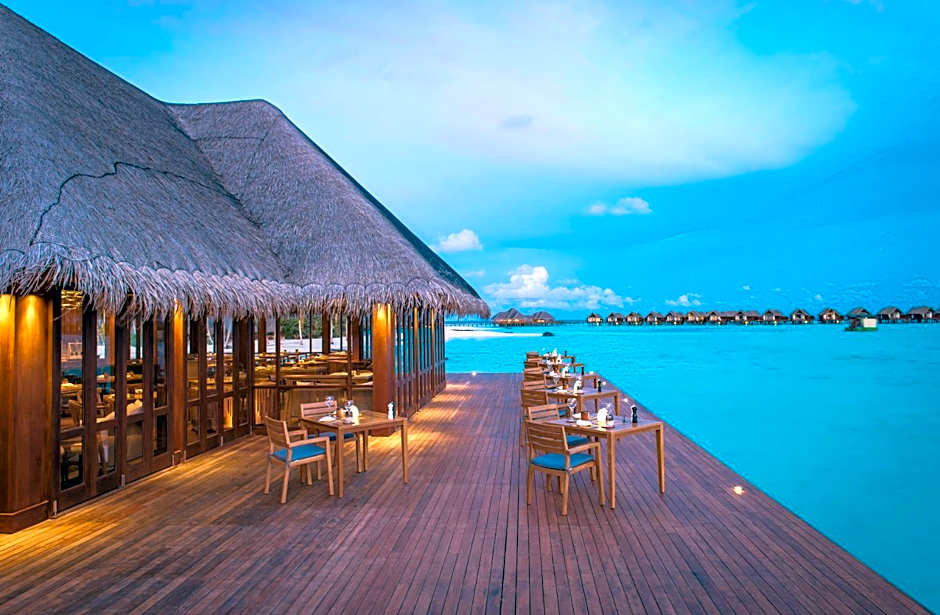 Heritance Aarah - Premium All Inclusive - 40 Minutes away from Male by Seaplane