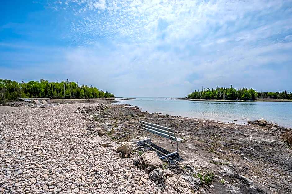 Elysium - Perfect Waterfront for the Holidays