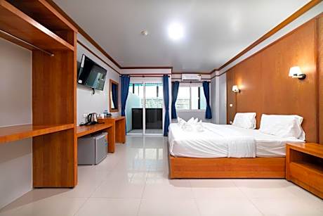 Deluxe Double Room with Balcony