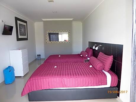 Deluxe Twin Room with Sea View