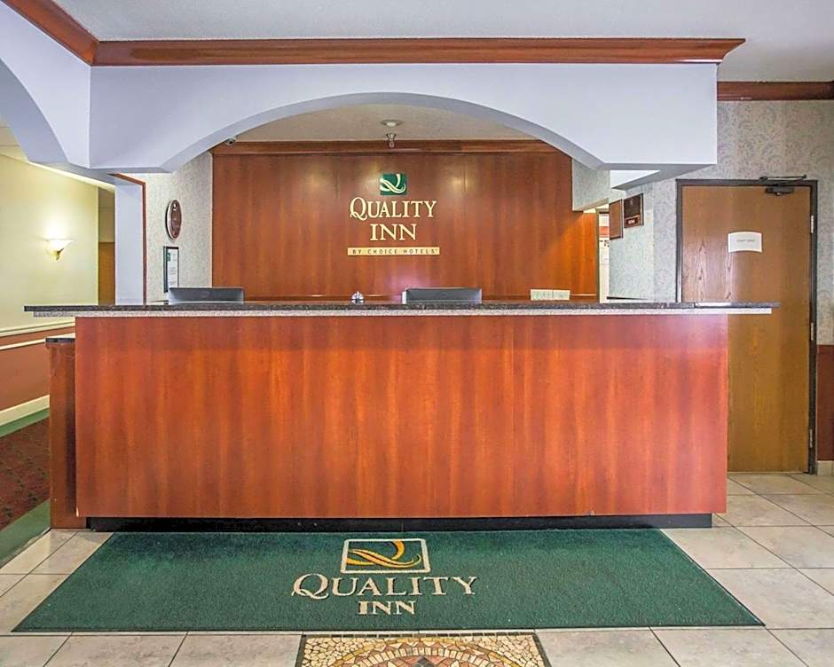 Quality Inn Peru near Starved Rock State Park