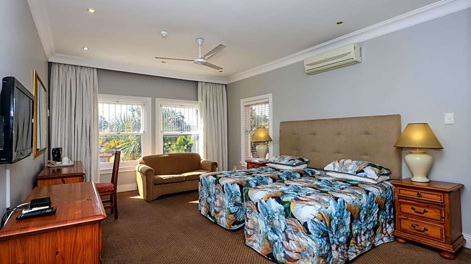 Sica's Guest House