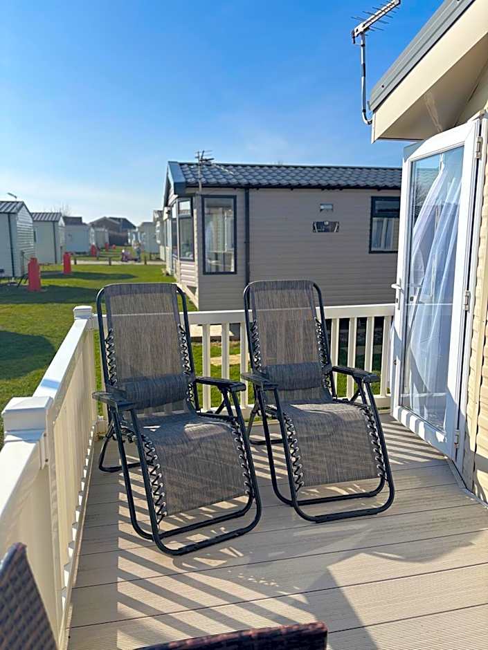 WillowWay168, Tranquility Family Home