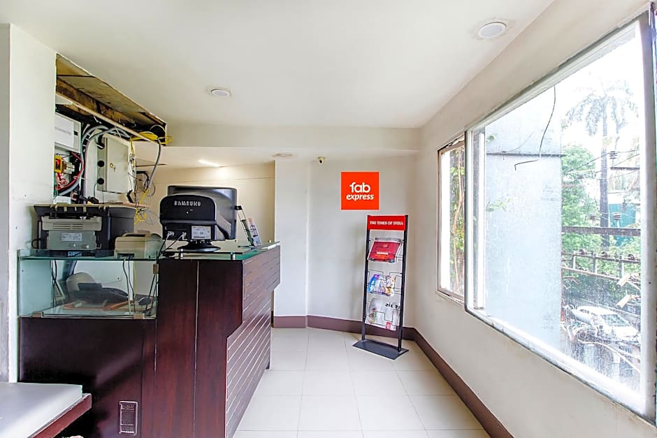 FabHotel Kalyan