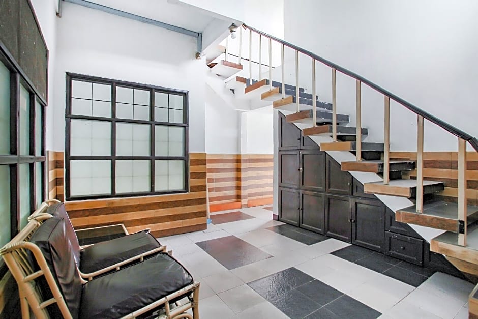 OYO Life 90091 Wisma Pakuan Syariah