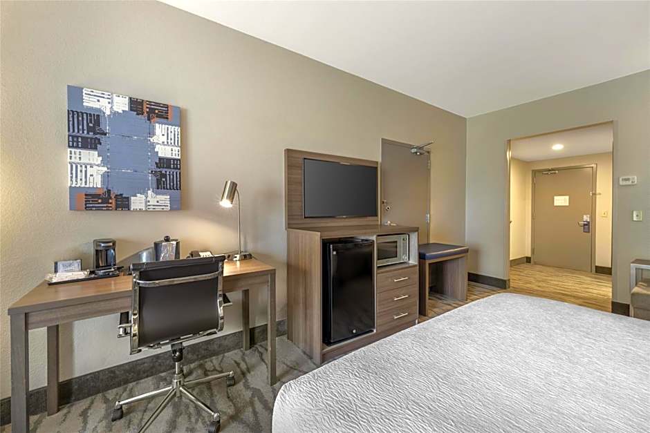 Best Western Plus Castlerock Inn & Suites