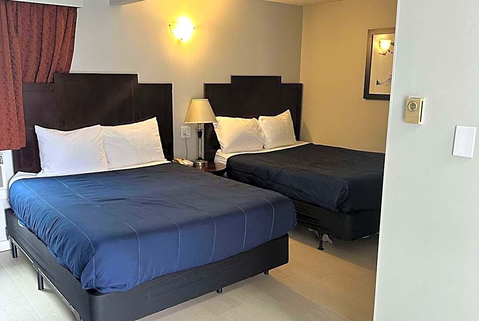 Travelodge by Wyndham Langley City