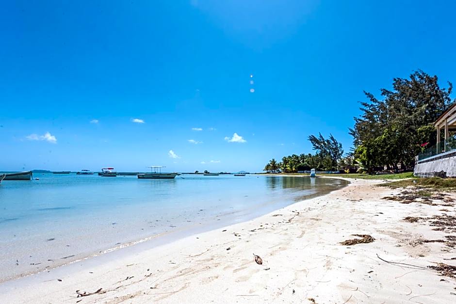 Quaint 3 BDR Beach Bungalow in a fishing village