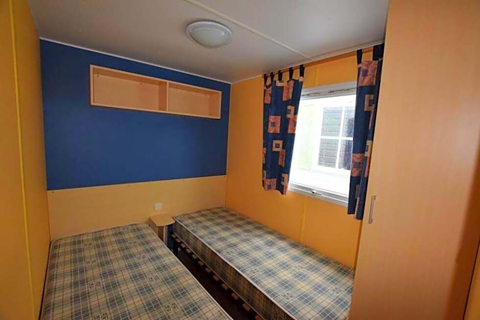 Sabiñanigo Camp & Hotel