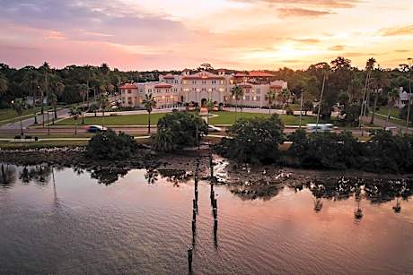 Fenway Hotel, Autograph Collection by Marriott