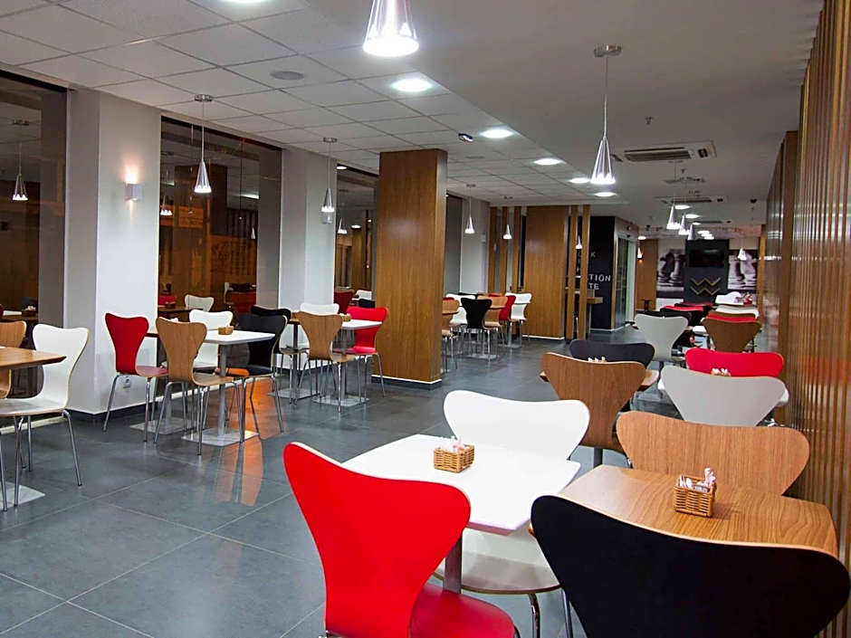 Ibis Cascavel