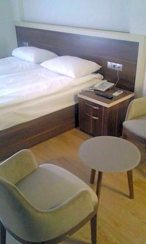 Merkez Otel