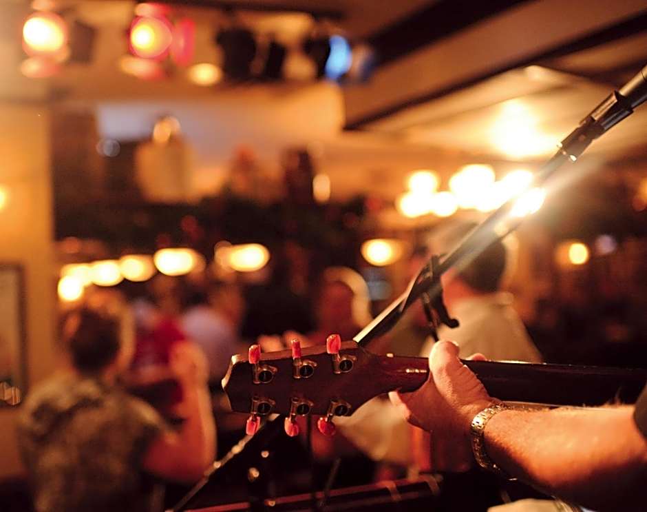Pan Pacific Whistler Mountainside