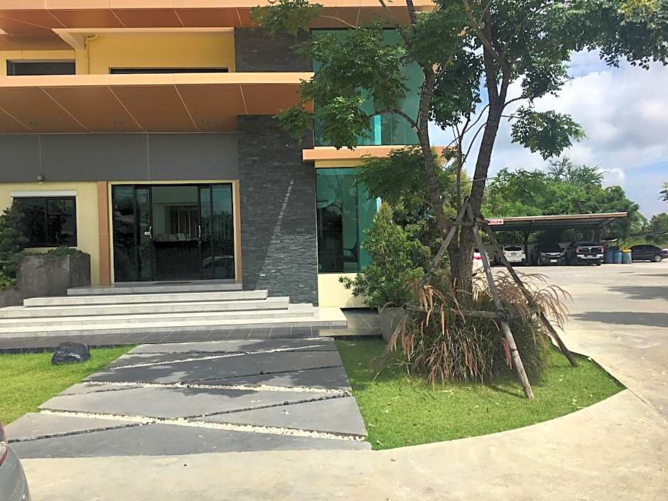Tone Condorent Hotel