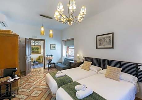 Universal Double Room for 2 People - Non-Smoking