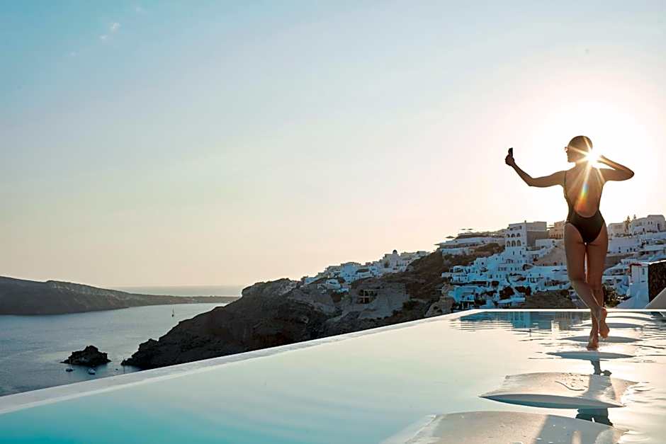Canaves Oia Suites - Small Luxury Hotels of the World