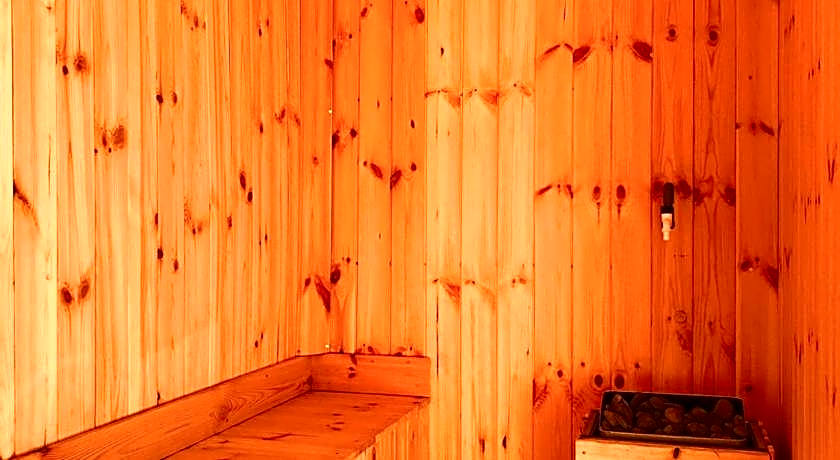 Poetic Hue Hotel & Spa