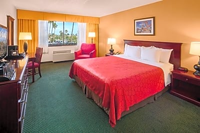 Knott's Berry Farm Hotel