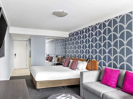 Studio 1 King Bed