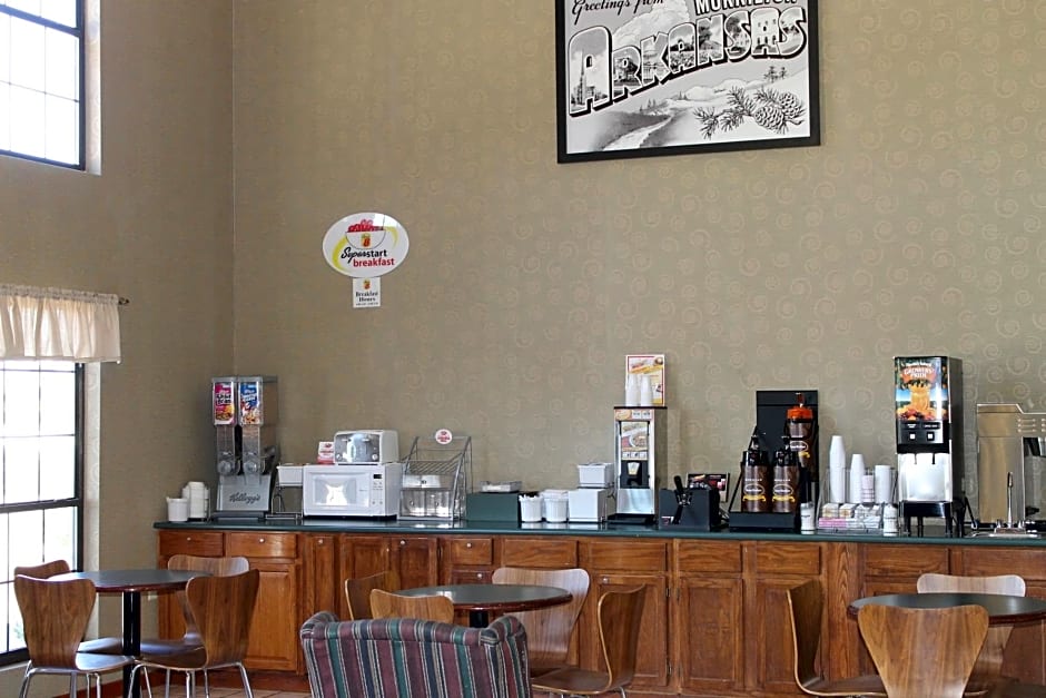 Super 8 by Wyndham Morrilton