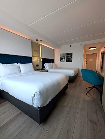 2 QUEEN BEDS WITH CITY VIEW