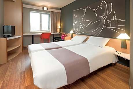 Twin Room with River View