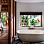 Berlima Wooden Lodge by Pramana Villas