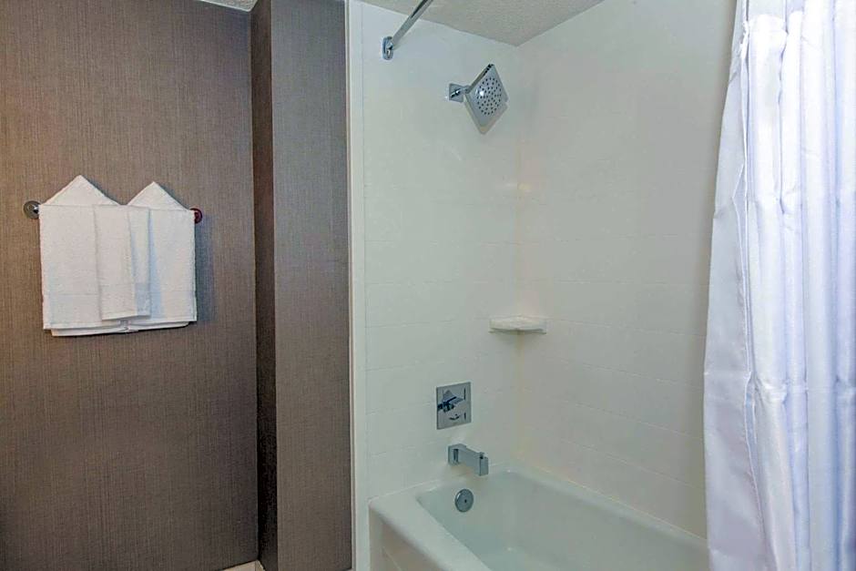 Sonesta Suites Dallas Park Central