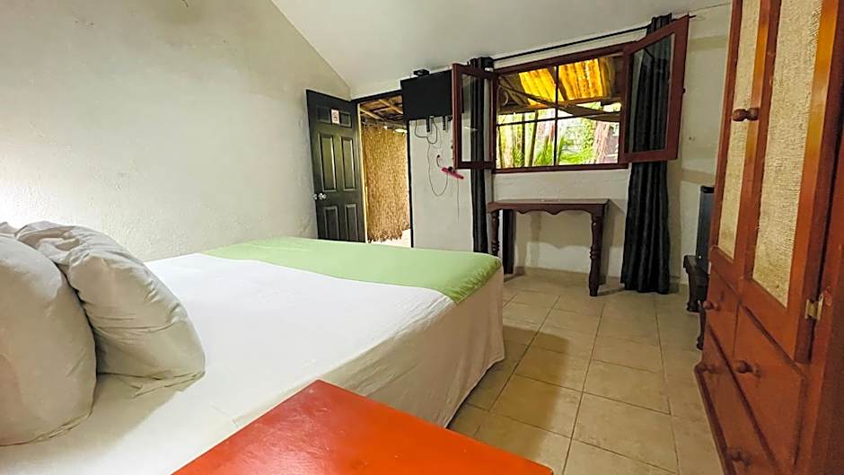 Hotel B&B by Playa del Karma