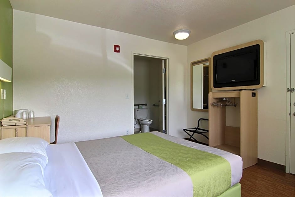 Motel 6-Albuquerque, NM - Midtown