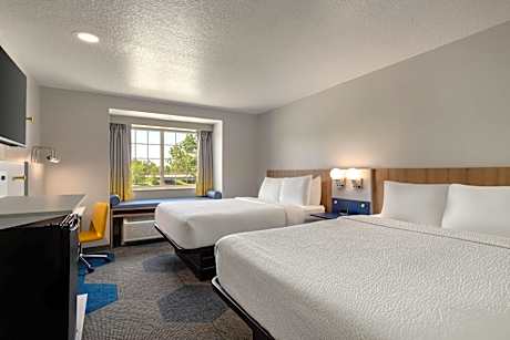 Queen Room with Two Queen Beds - Accessible - Non-Smoking