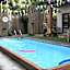 Above The Sea Boutique Hotel