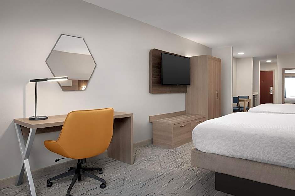 Holiday Inn Express & Suites Chambersburg By IHG