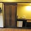 Lytton Hotel