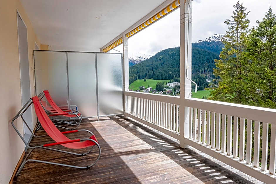 Davos Youth Hostel