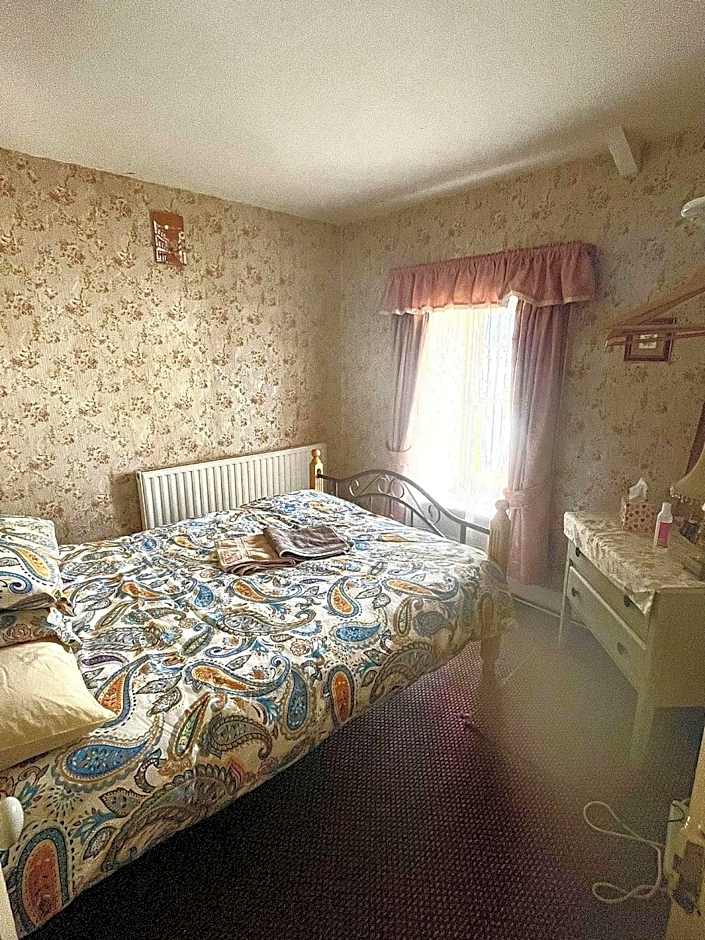 Geoghegans Magpie Bar and B&B