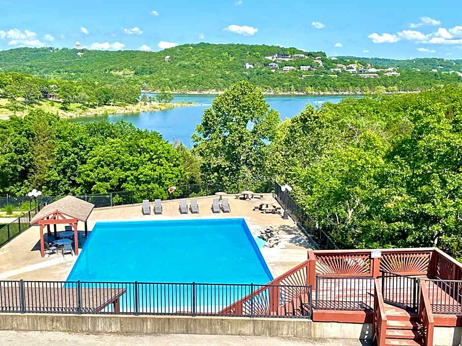 Rockwood Condos on Table Rock Lake With Boat Slips