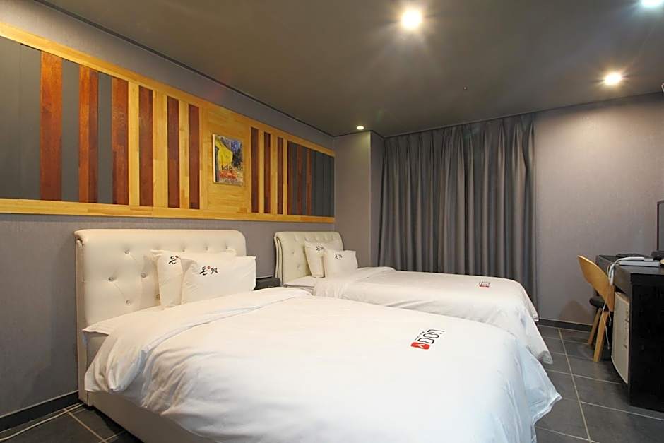 Foto 1 di 12 di Deluxe 2 Beds
