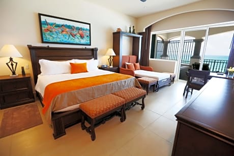 Master Suite with One bedroom and King Bed, Beachfront, Non-Smoking
