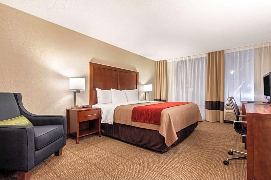 Comfort Inn & Suites Omaha