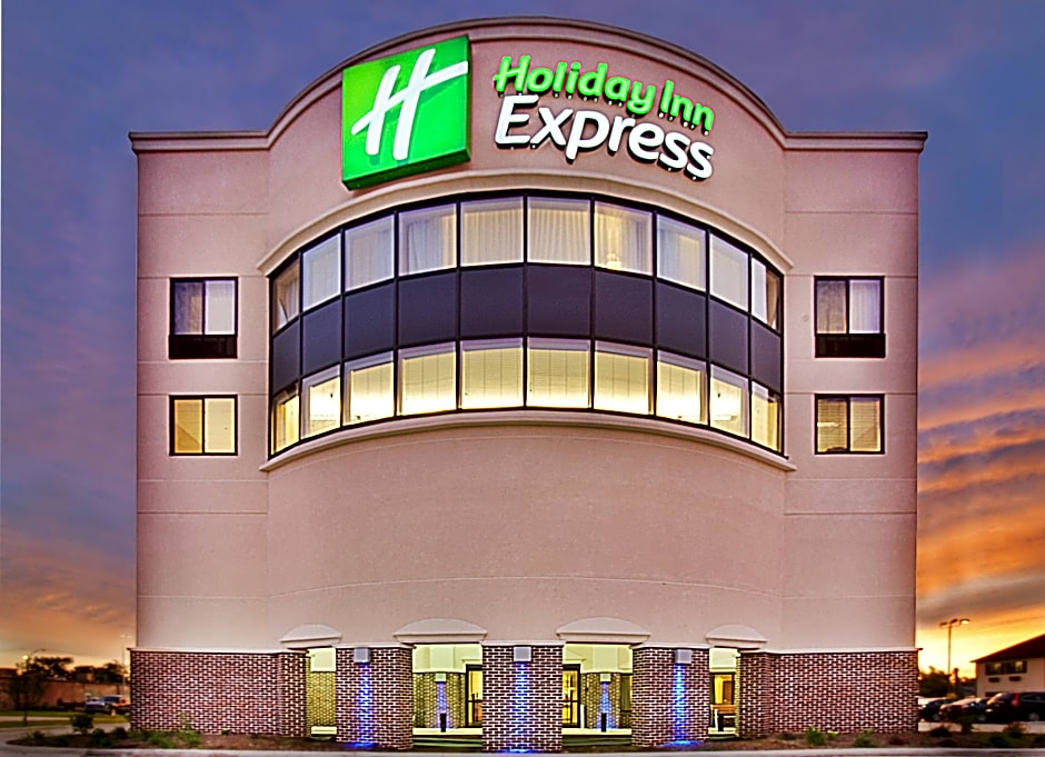 Holiday Inn Express Waterloo-Cedar Falls