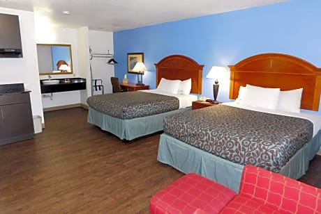 2 Queen Beds Efficiency Non-Smoking
