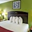 Quality Inn Chipley I-10 at Exit 120