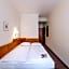 Hotel Ahl Meerkatzen Koln