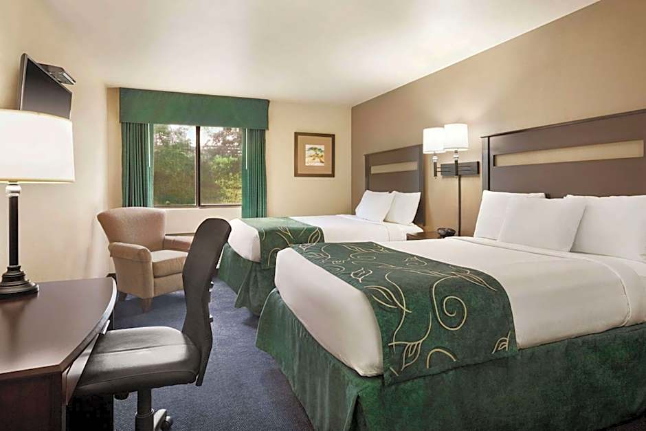 Travelodge by Wyndham Brunswick near Fredrick