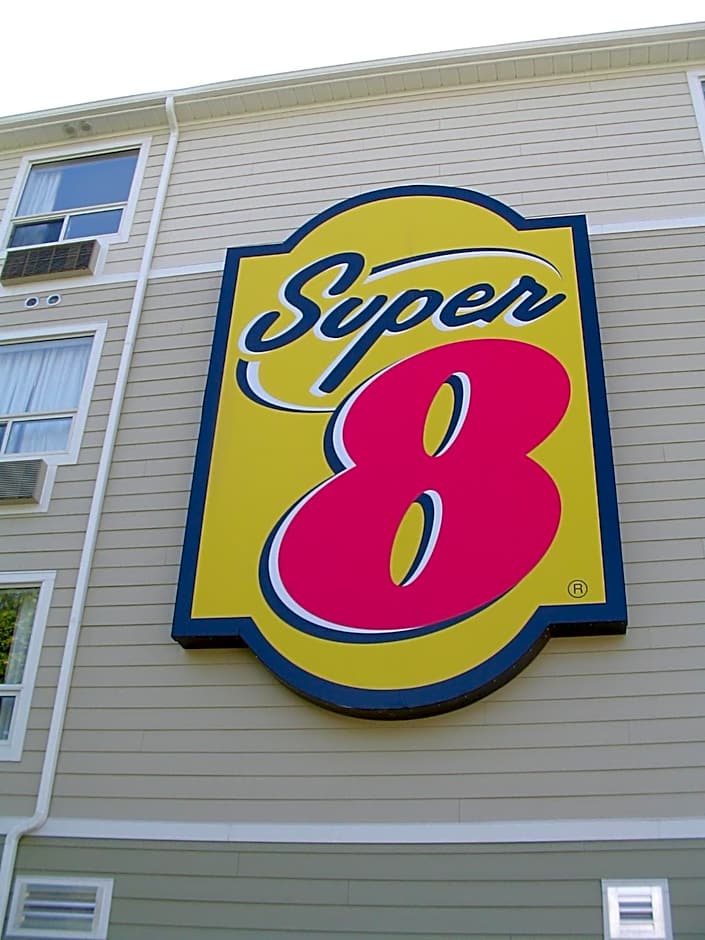 Super 8 by Wyndham Peterborough