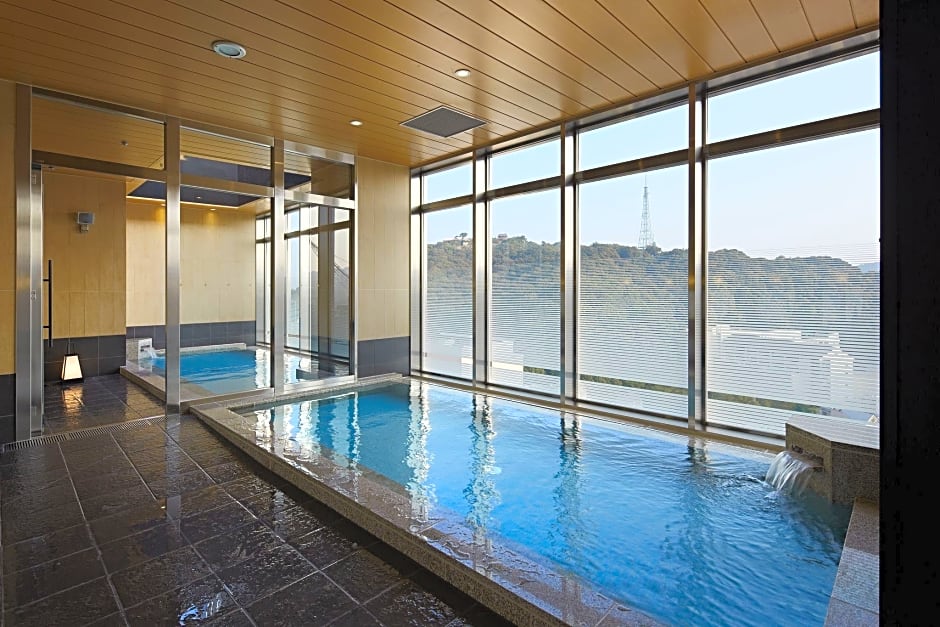 Candeo Hotels Matsuyama Okaido