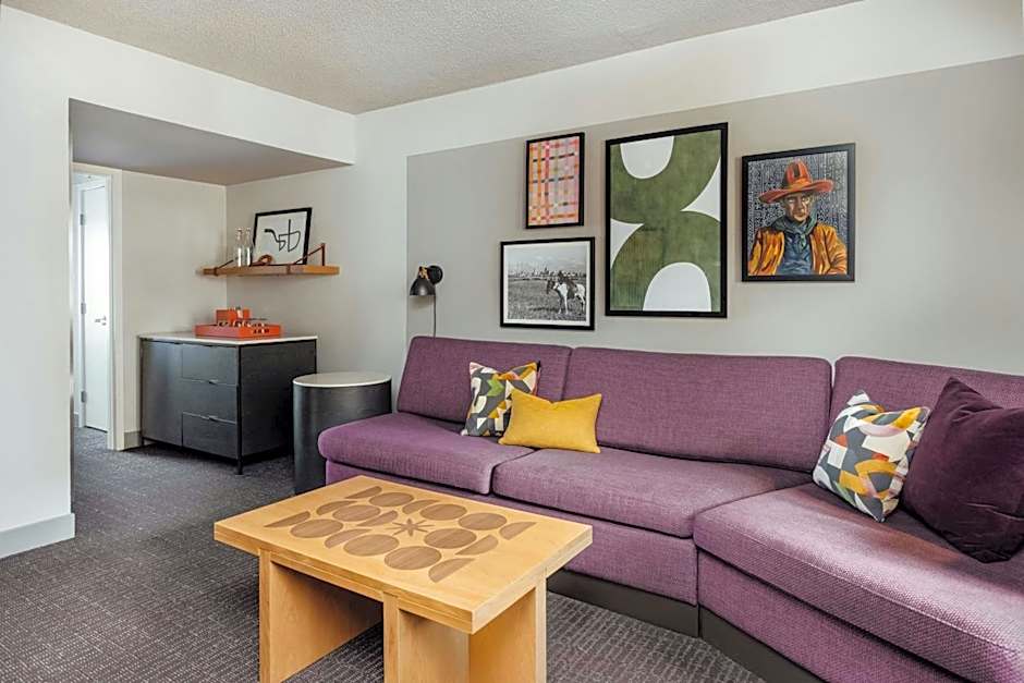 The Lamar – Arlington, TX